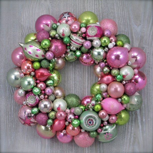 Vintage Christmas Ornament Wreath Pink Green
