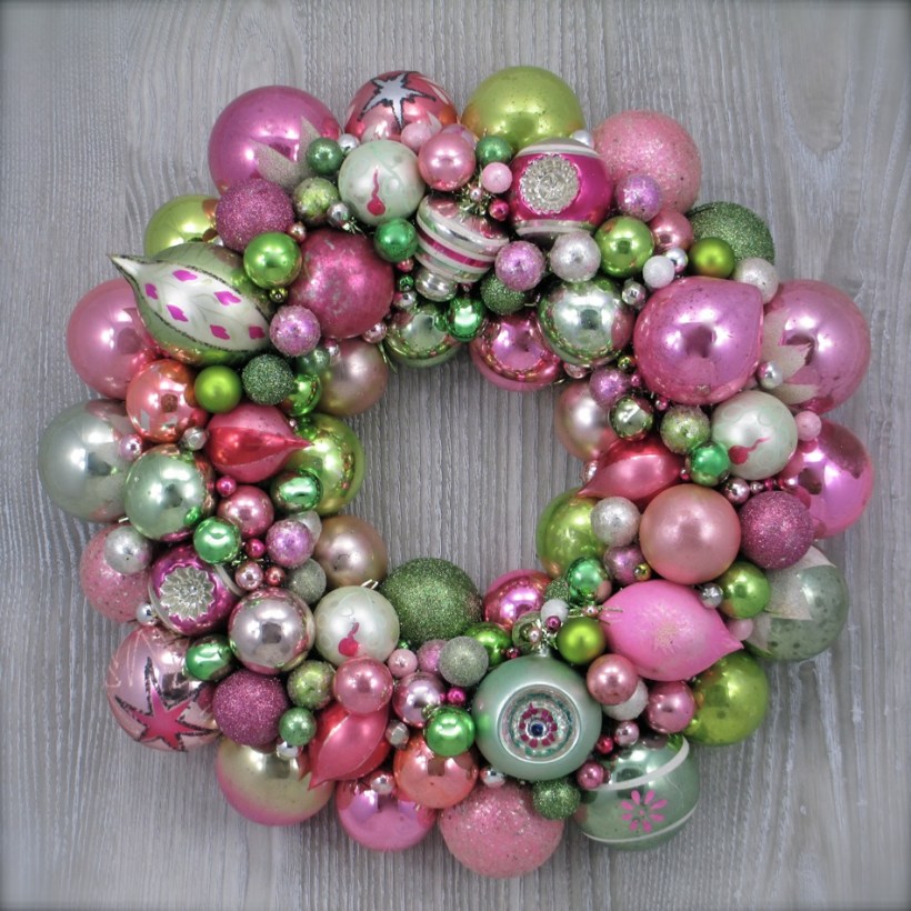 Vintage Christmas Ornament Wreath Pink Green